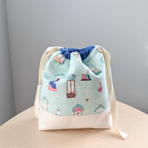 Project Bag | Bookish Beauty | Sky Blue/Cream